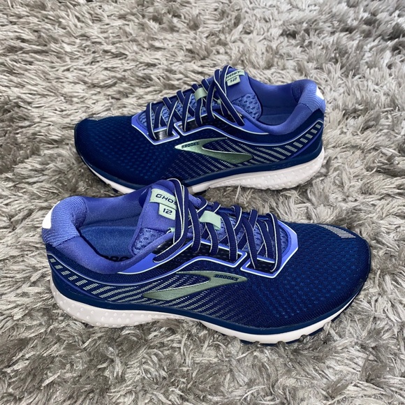 brooks ghost 12 size 8.5 womens